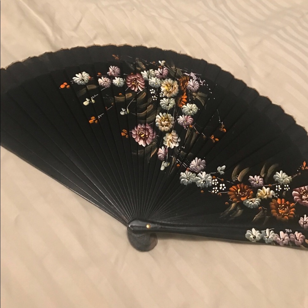 Fan - Picture 3 of 3